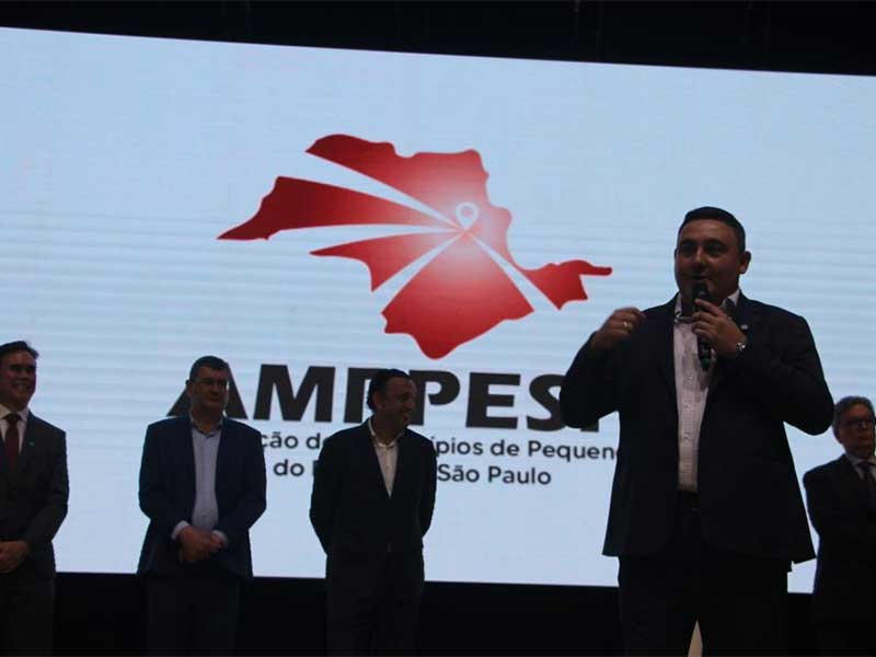 Prefeito João Victor enaltece e fala das oportunidades do AMPPESP FOMENTA 2024 que é realizado em Águas de São Pedro